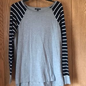 Pink Clover size L boutique style top